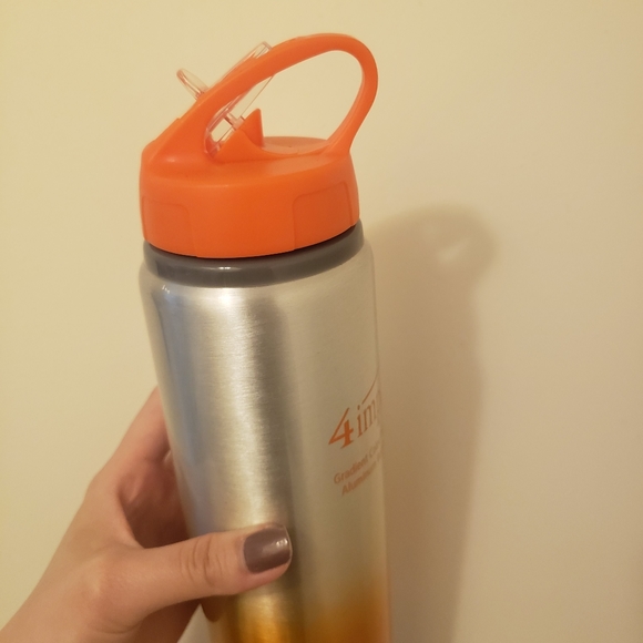 Set of 8 Water Bottles - Picture 7 of 10